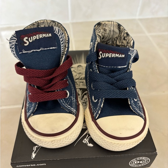 Baby Superman Converse - Picture 6 of 6